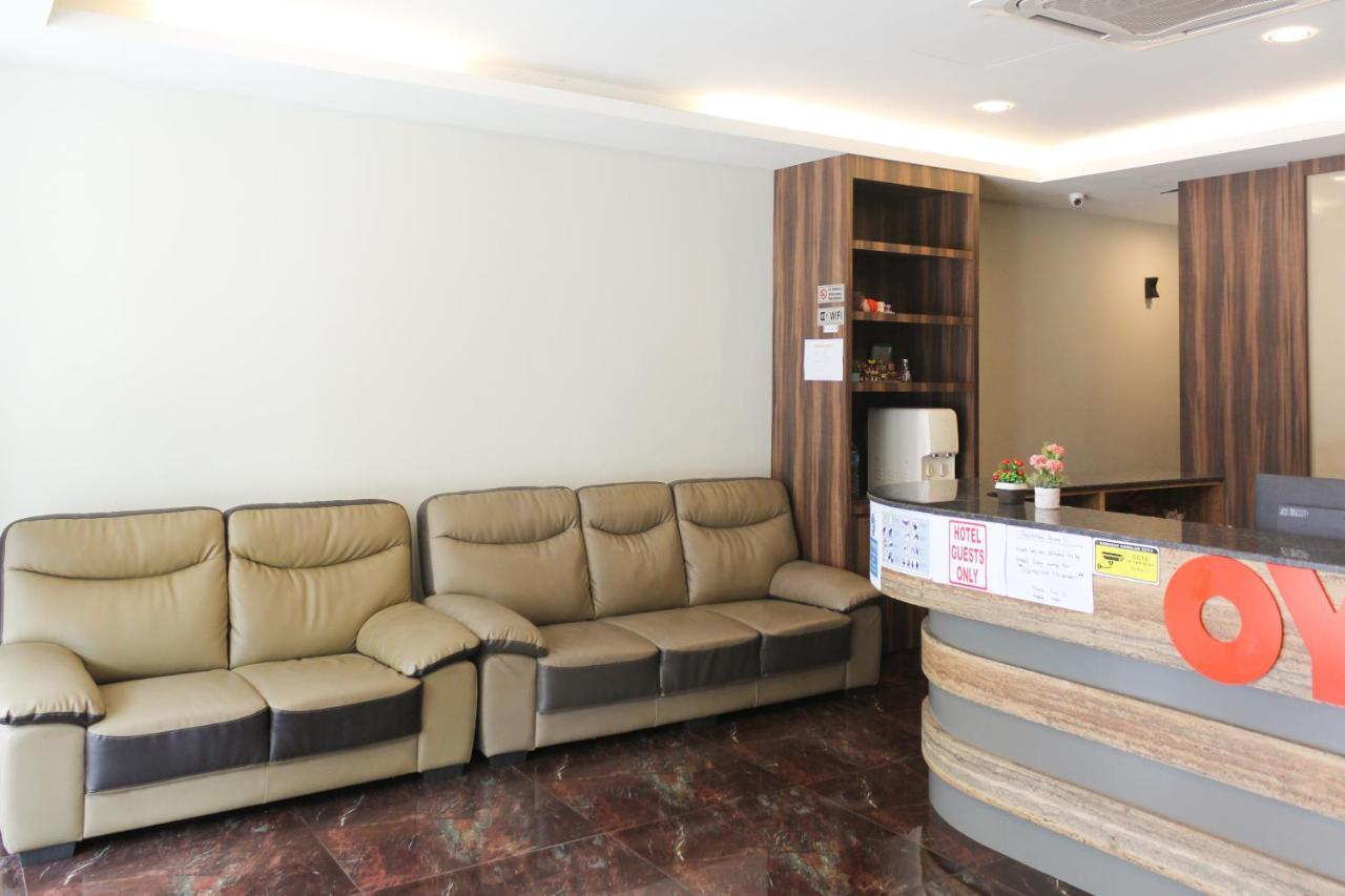 Oyo 90027 Happy Hotel Johor Bahru Zewnętrze zdjęcie