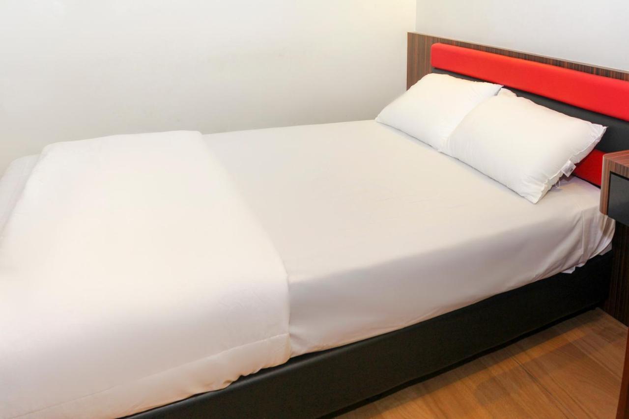 Oyo 90027 Happy Hotel Johor Bahru Zewnętrze zdjęcie