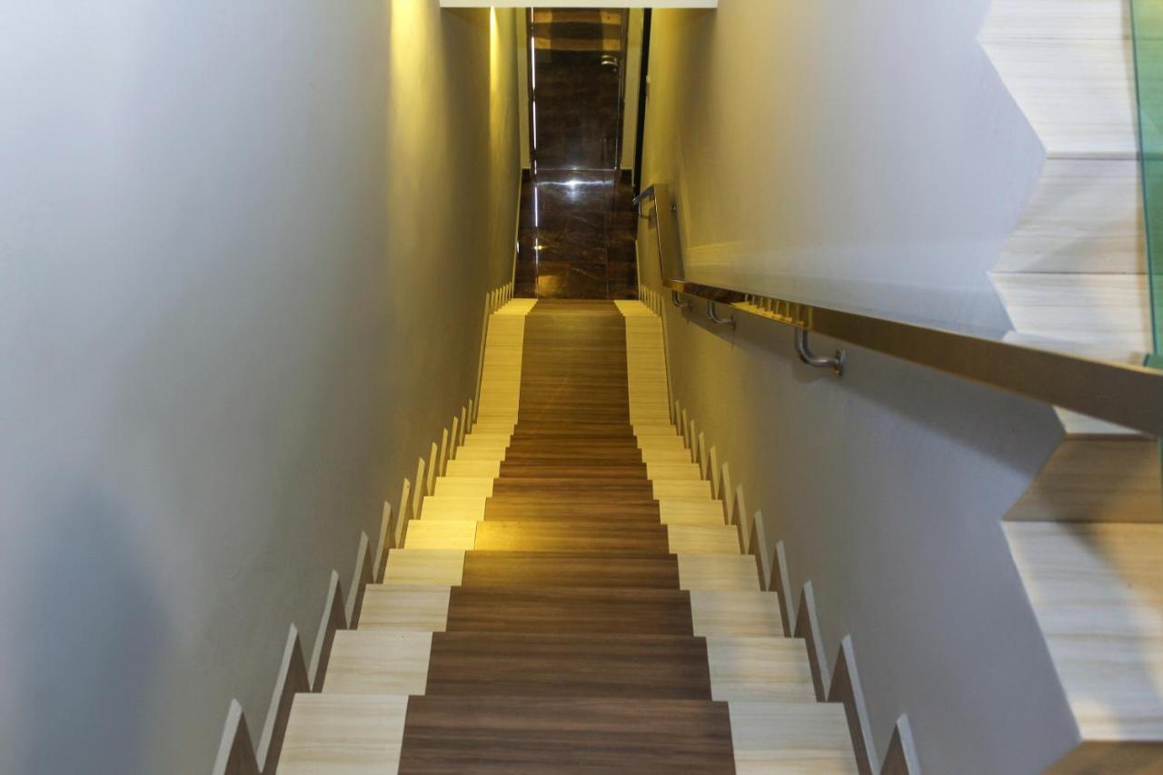 Oyo 90027 Happy Hotel Johor Bahru Zewnętrze zdjęcie